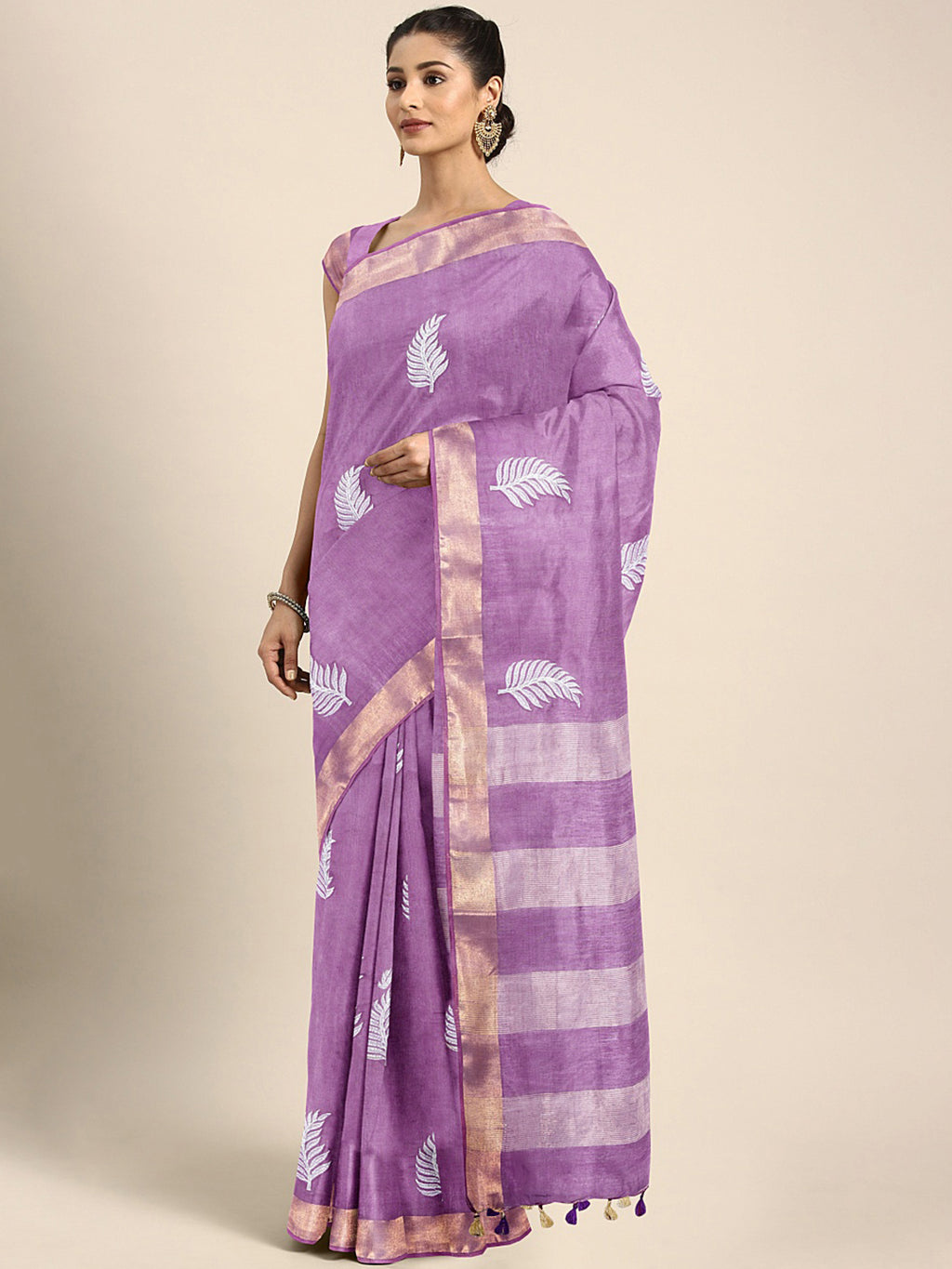 Kalakari India Kota Silk Embroidered Saree With Blouse ALBGSA0166-Saree-Kalakari India-ALBGSA0166-Geographical Indication, Hand Crafted, Heritage Prints, Linen, Natural Dyes, Pure Cotton, Sarees, Sustainable Fabrics, Woven-[Linen,Ethnic,wear,Fashionista,Handloom,Handicraft,Indigo,blockprint,block,print,Cotton,Chanderi,Blue, latest,classy,party,bollywood,trendy,summer,style,traditional,formal,elegant,unique,style,hand,block,print, dabu,booti,gift,present,glamorous,affordable,collectible,Sari,Sare