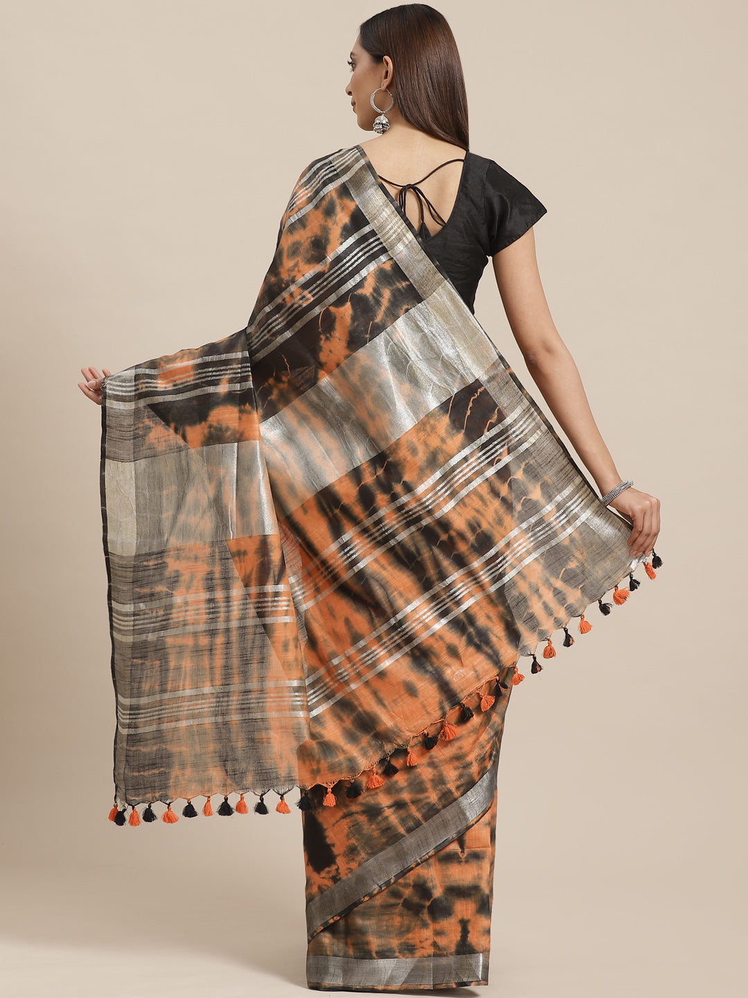 Orange and White, Kalakari India Linen Shibori Woven Saree and Blouse ALBGSA0058-Saree-Kalakari India-ALBGSA0058-Cotton, Geographical Indication, Hand Crafted, Heritage Prints, Linen, Natural Dyes, Red, Sarees, Shibori, Sustainable Fabrics, Woven, Yellow-[Linen,Ethnic,wear,Fashionista,Handloom,Handicraft,Indigo,blockprint,block,print,Cotton,Chanderi,Blue, latest,classy,party,bollywood,trendy,summer,style,traditional,formal,elegant,unique,style,hand,block,print, dabu,booti,gift,present,glamorous,