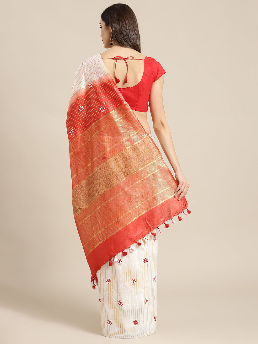 Orange and Gold, Kalakari India Bhagalpuri Jute Silk Woven Design Saree with Blouse ALBGSA0117-Saree-Kalakari India-ALBGSA0117-Bhagalpuri, Geographical Indication, Hand Crafted, Heritage Prints, Jute, Natural Dyes, Red, Sarees, Silk Blend, Sustainable Fabrics, Woven, Yellow-[Linen,Ethnic,wear,Fashionista,Handloom,Handicraft,Indigo,blockprint,block,print,Cotton,Chanderi,Blue, latest,classy,party,bollywood,trendy,summer,style,traditional,formal,elegant,unique,style,hand,block,print, dabu,booti,gif