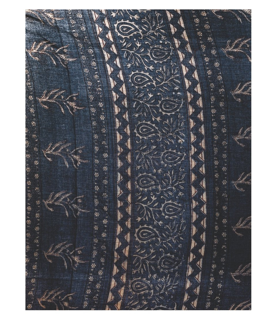Indigo Tarapur Hand Block Print Handcrafted Cotton Saree-Saree-Kalakari India-BAPASA0024-Cotton, Geographical Indication, Hand Blocks, Hand Crafted, Heritage Prints, Indigo, Natural Dyes, Sarees, Sustainable Fabrics, Tarapur-[Linen,Ethnic,wear,Fashionista,Handloom,Handicraft,Indigo,blockprint,block,print,Cotton,Chanderi,Blue, latest,classy,party,bollywood,trendy,summer,style,traditional,formal,elegant,unique,style,hand,block,print, dabu,booti,gift,present,glamorous,affordable,collectible,Sari,Sa