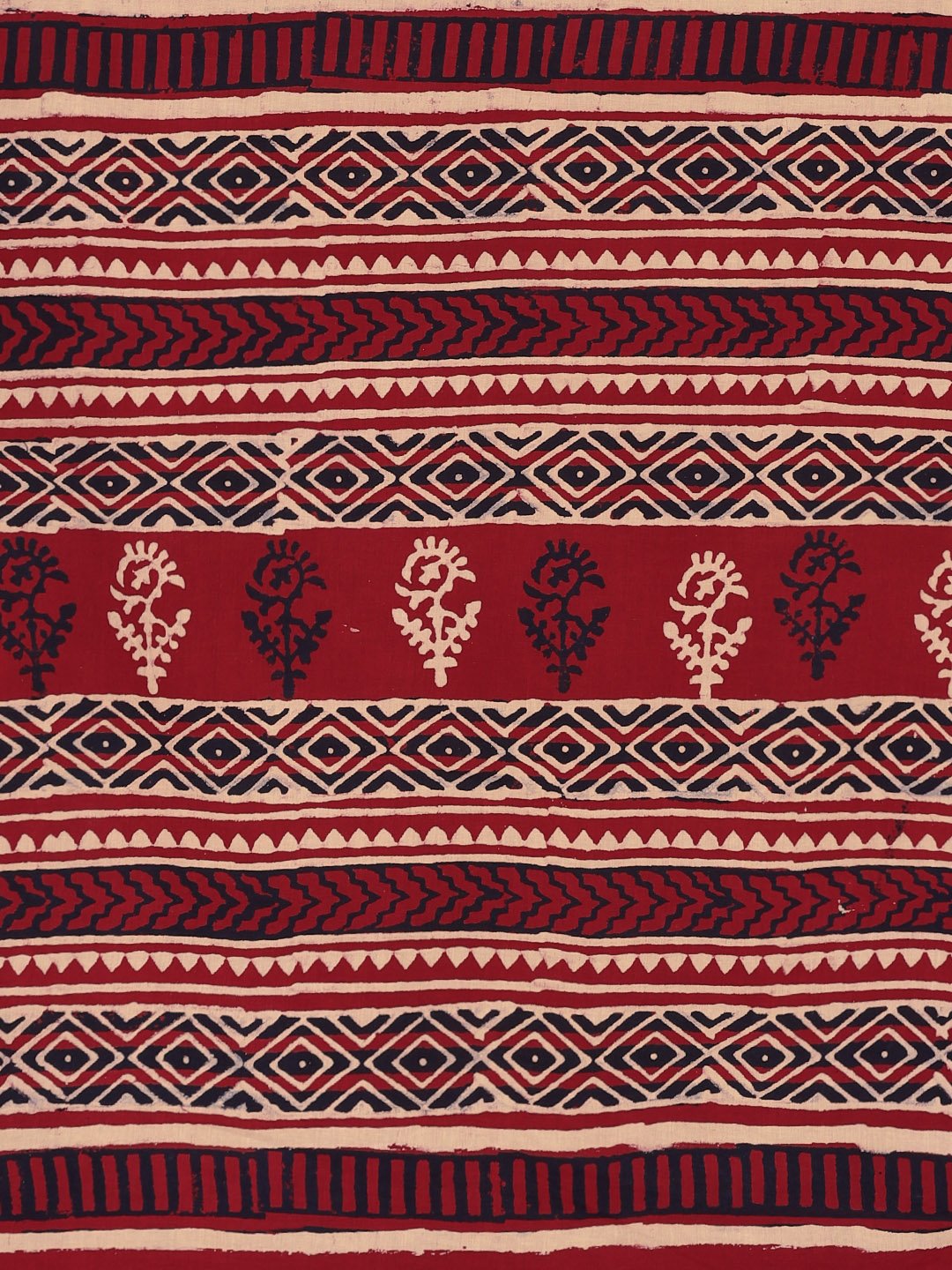 Red & Beige Mud Resist Handblock Print Batik Handcrafted Cotton Saree-Saree-Kalakari India-BHKPSA0033-Batik, Cotton, Geographical Indication, Hand Blocks, Hand Crafted, Heritage Prints, Sarees, Sustainable Fabrics-[Linen,Ethnic,wear,Fashionista,Handloom,Handicraft,Indigo,blockprint,block,print,Cotton,Chanderi,Blue, latest,classy,party,bollywood,trendy,summer,style,traditional,formal,elegant,unique,style,hand,block,print, dabu,booti,gift,present,glamorous,affordable,collectible,Sari,Saree,printed