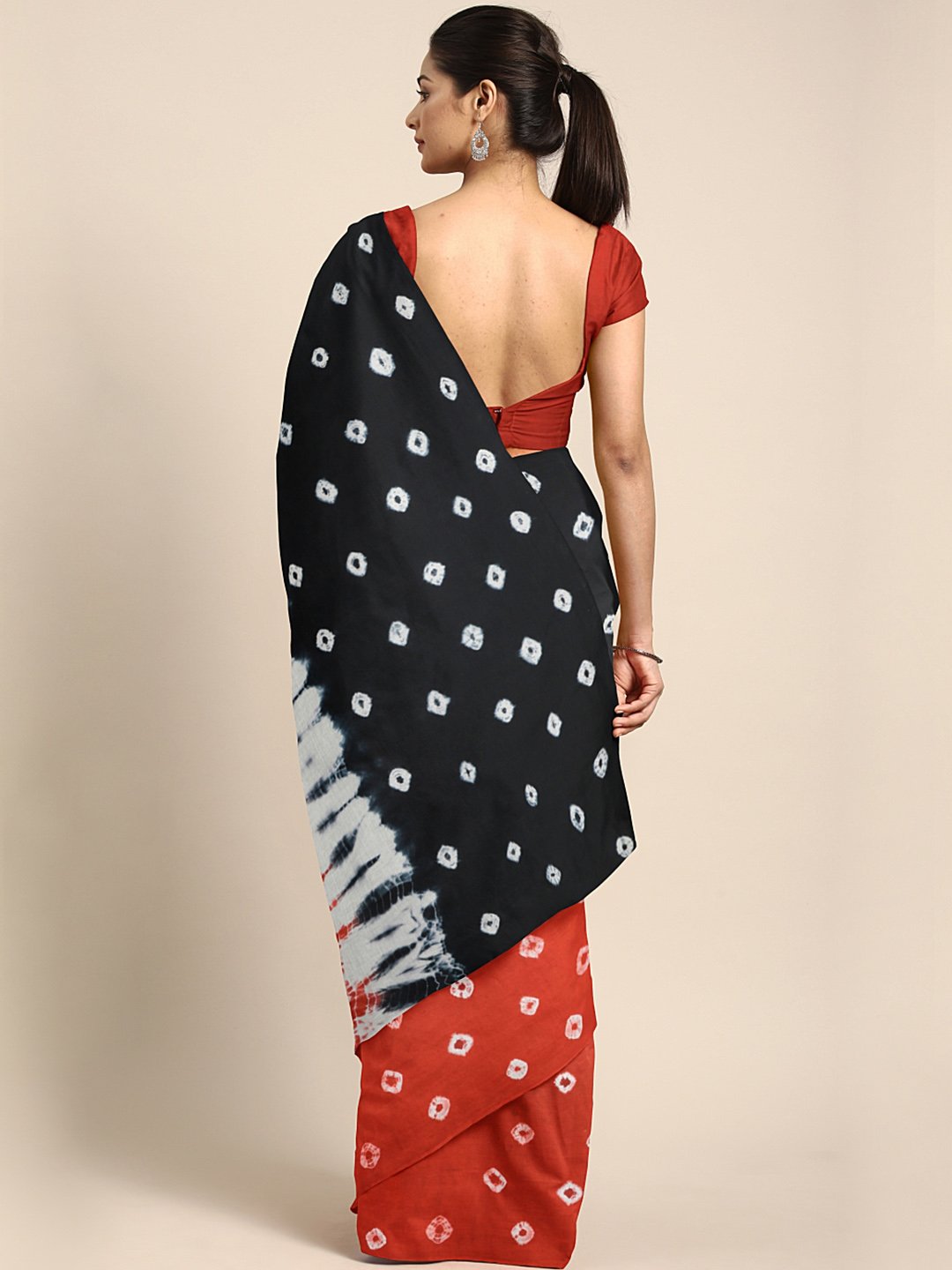Red & Black Tie & Dyed Handcrafted Cotton Saree-Saree-Kalakari India-BHKPSA0038-Cotton, Dabu, Geographical Indication, Hand Blocks, Hand Crafted, Heritage Prints, Indigo, Natural Dyes, Sarees, Sustainable Fabrics-[Linen,Ethnic,wear,Fashionista,Handloom,Handicraft,Indigo,blockprint,block,print,Cotton,Chanderi,Blue, latest,classy,party,bollywood,trendy,summer,style,traditional,formal,elegant,unique,style,hand,block,print, dabu,booti,gift,present,glamorous,affordable,collectible,Sari,Saree,printed,