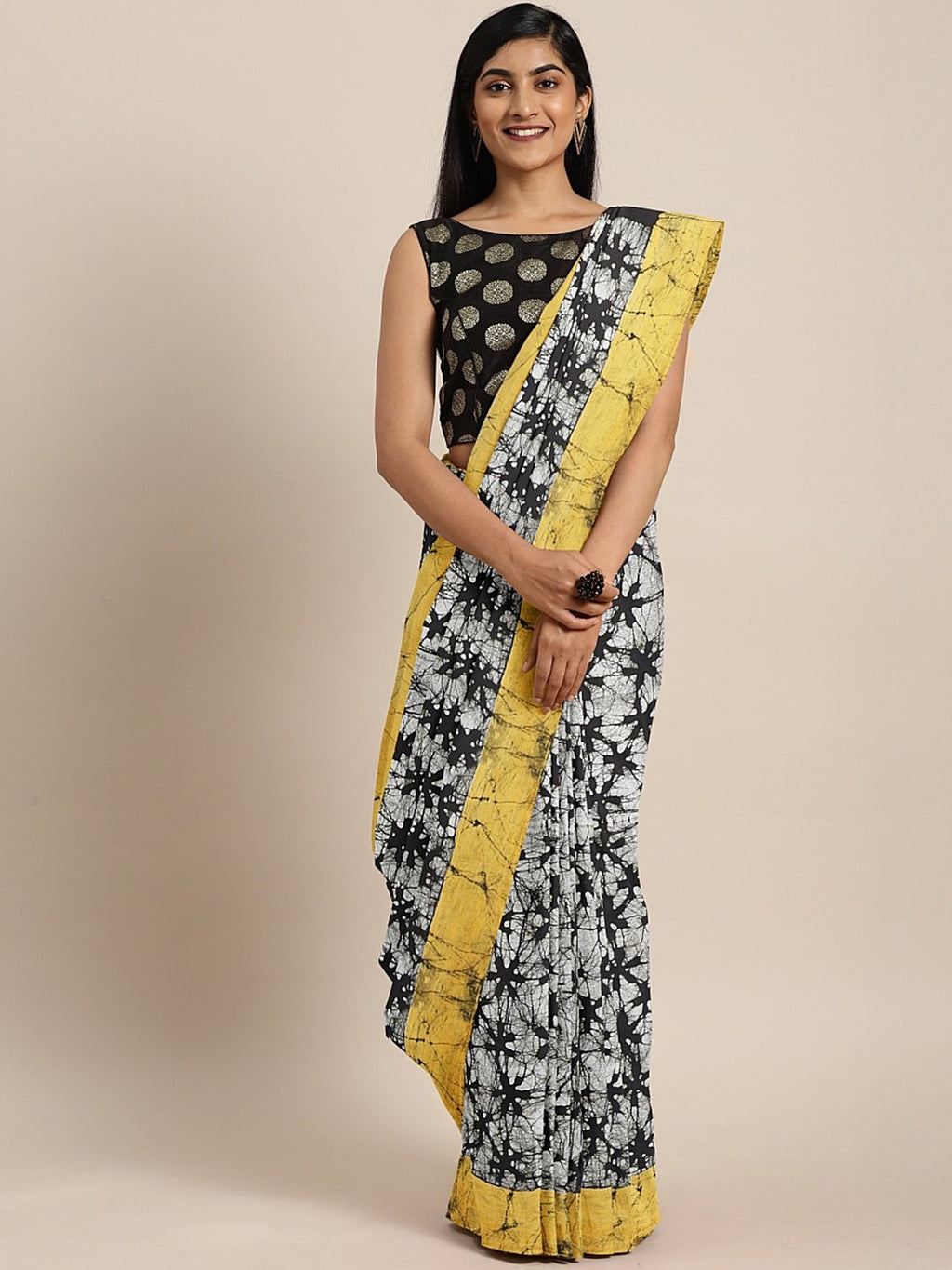 Off-White Black Handblock Print Bagru Saree-Saree-Kalakari India-BHKPSA0102-Cotton, Geographical Indication, Hand Blocks, Hand Crafted, Heritage Prints, Sarees, Shibori, Sustainable Fabrics-[Linen,Ethnic,wear,Fashionista,Handloom,Handicraft,Indigo,blockprint,block,print,Cotton,Chanderi,Blue, latest,classy,party,bollywood,trendy,summer,style,traditional,formal,elegant,unique,style,hand,block,print, dabu,booti,gift,present,glamorous,affordable,collectible,Sari,Saree,printed, holi, Diwali, birthday