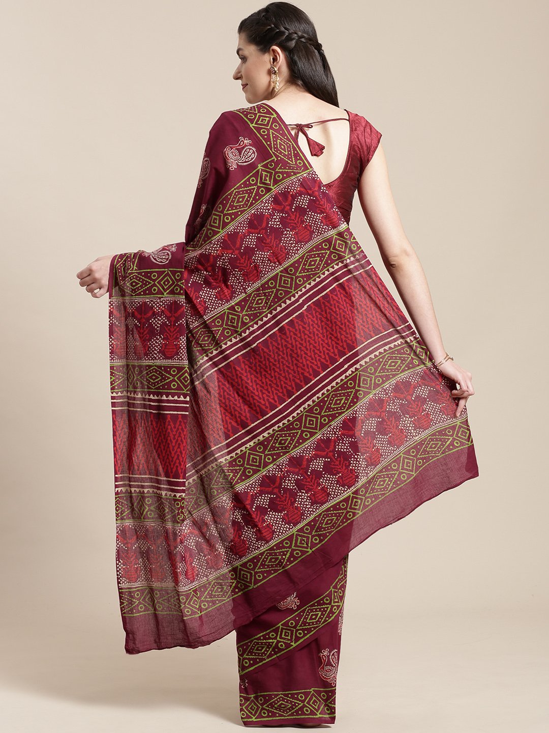 Burgundy Handblock Print Bagru Saree-Saree-Kalakari India-BHKPSA0113-Cotton, Geographical Indication, Hand Blocks, Hand Crafted, Heritage Prints, Sanganeri, Sarees, Sustainable Fabrics-[Linen,Ethnic,wear,Fashionista,Handloom,Handicraft,Indigo,blockprint,block,print,Cotton,Chanderi,Blue, latest,classy,party,bollywood,trendy,summer,style,traditional,formal,elegant,unique,style,hand,block,print, dabu,booti,gift,present,glamorous,affordable,collectible,Sari,Saree,printed, holi, Diwali, birthday, ann