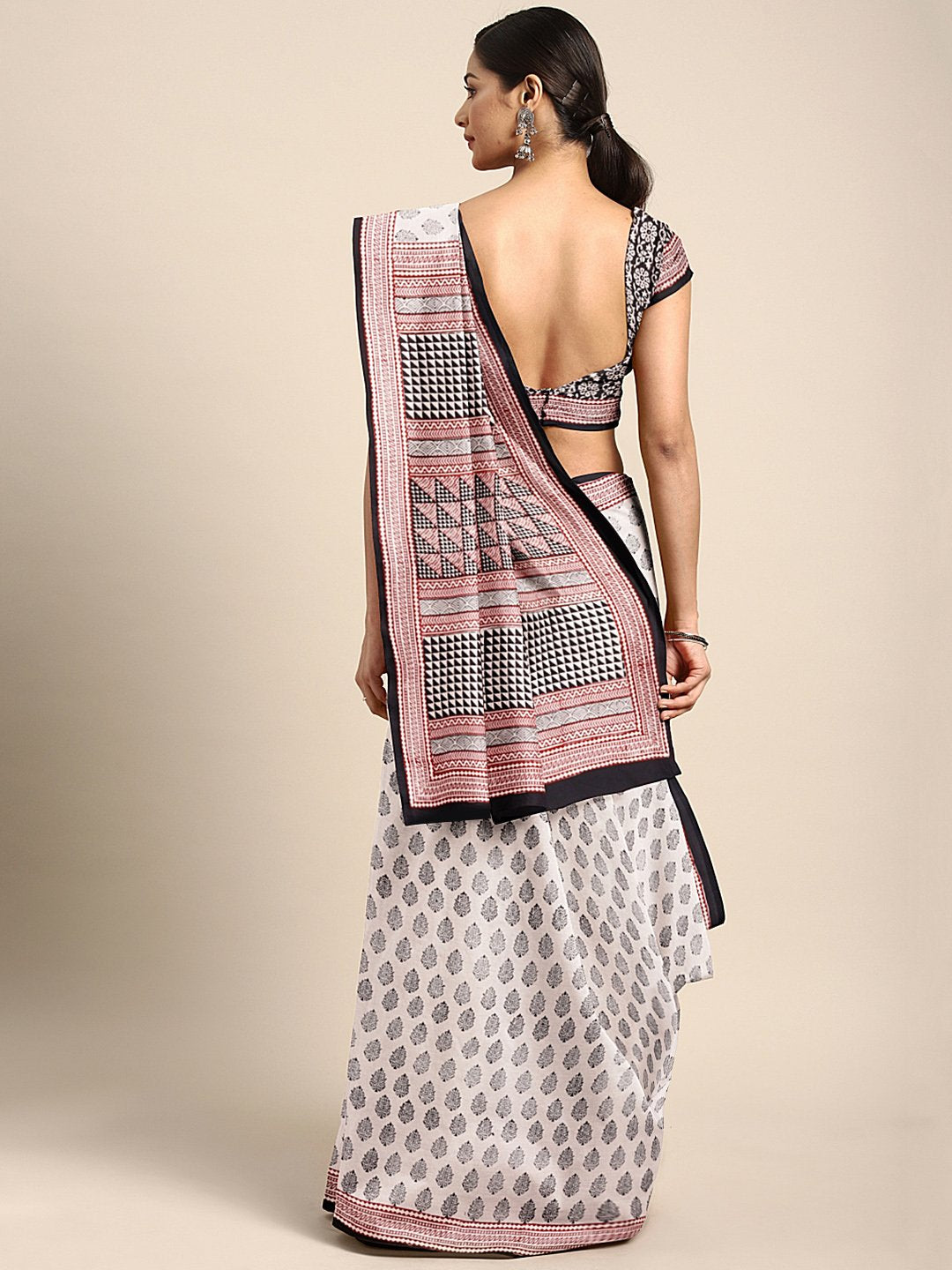 Off-White Black Pure Cotton Handblock Print Bagh Saree-Saree-Kalakari India-MRBASA0017-Bagh, Cotton, Geographical Indication, Hand Blocks, Hand Crafted, Heritage Prints, Natural Dyes, Sarees, Sustainable Fabrics-[Linen,Ethnic,wear,Fashionista,Handloom,Handicraft,Indigo,blockprint,block,print,Cotton,Chanderi,Blue, latest,classy,party,bollywood,trendy,summer,style,traditional,formal,elegant,unique,style,hand,block,print, dabu,booti,gift,present,glamorous,affordable,collectible,Sari,Saree,printed, 