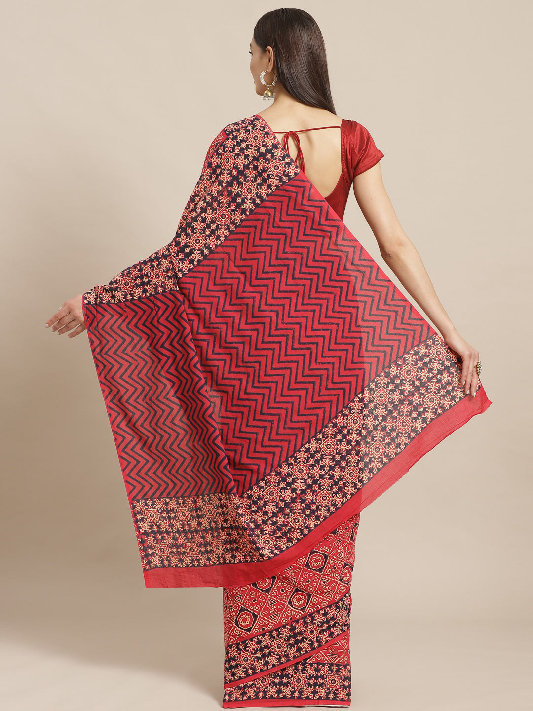 Red and Black, Kalakari India Pure Cotton Handblock Printed Saree and Blouse RCBGSA0020-Saree-Kalakari India-RCBGSA0020-Cotton, Geographical Indication, Hand Block, Hand Crafted, Heritage Prints, Natural Dyes, Red, Sarees, Sustainable Fabrics, Woven, Yellow-[Linen,Ethnic,wear,Fashionista,Handloom,Handicraft,Indigo,blockprint,block,print,Cotton,Chanderi,Blue, latest,classy,party,bollywood,trendy,summer,style,traditional,formal,elegant,unique,style,hand,block,print, dabu,booti,gift,present,glamoro
