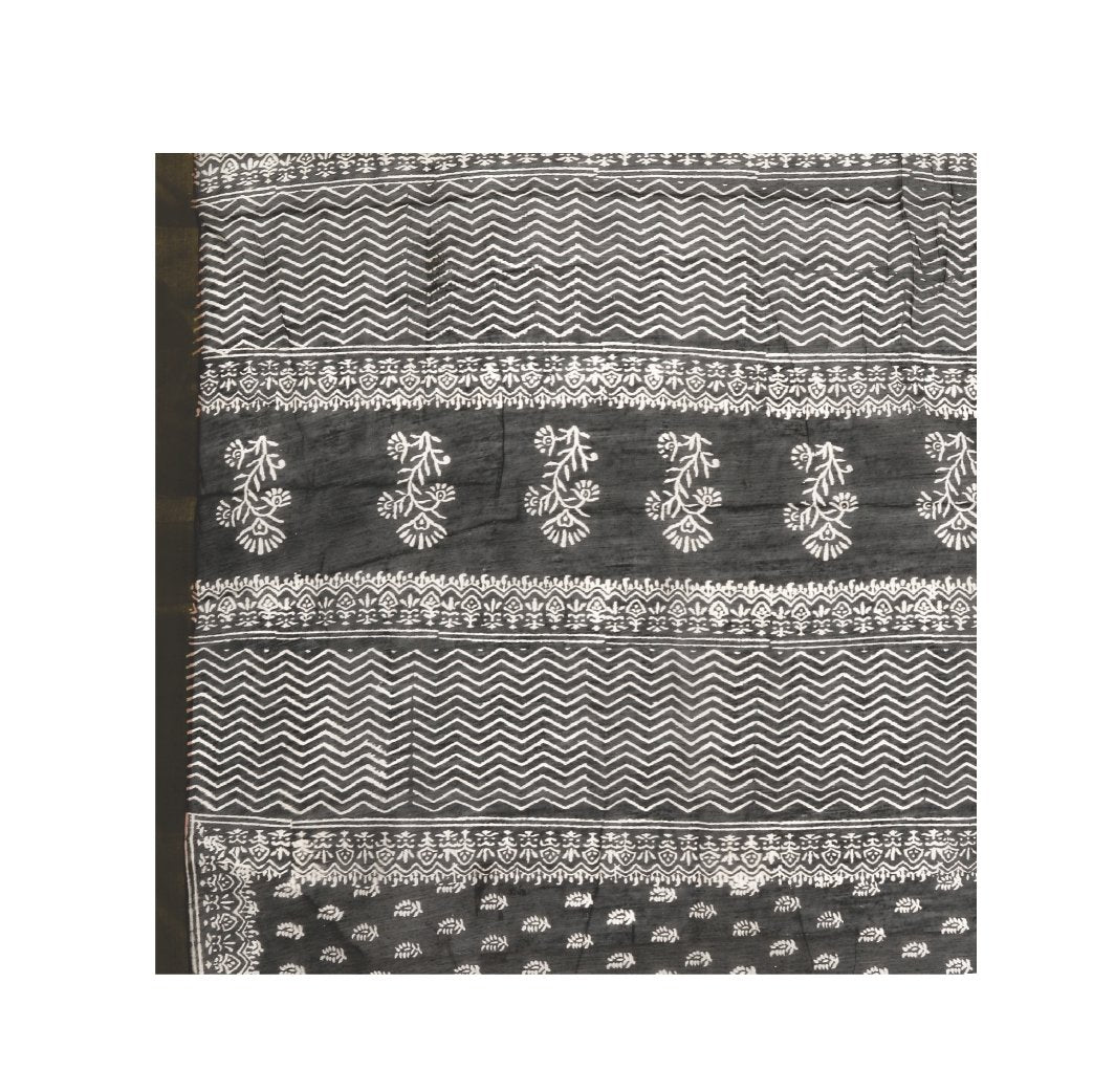 Charcoal Grey Sanganeri Block Print Cotton & Supernet Ttraditional Handcrafted Saree-Saree-Kalakari India-RDSNSA0023-Geographical Indication, Hand Blocks, Hand Crafted, Heritage Prints, Kota Doria, Sanganeri, Sarees, Sustainable Fabrics-[Linen,Ethnic,wear,Fashionista,Handloom,Handicraft,Indigo,blockprint,block,print,Cotton,Chanderi,Blue, latest,classy,party,bollywood,trendy,summer,style,traditional,formal,elegant,unique,style,hand,block,print, dabu,booti,gift,present,glamorous,affordable,collect