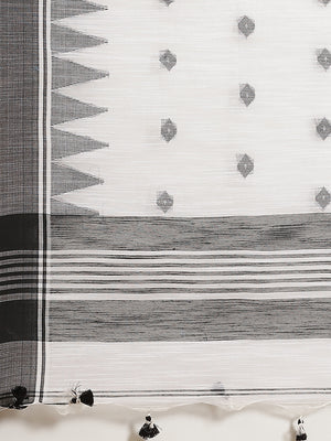 White and Grey, Kalakari India Ikat Silk Cotton Woven Design Saree with Blouse SHBESA0043-Saree-Kalakari India-SHBESA0043-Bengal, Cotton, Geographical Indication, Hand Crafted, Heritage Prints, Ikkat, Natural Dyes, Red, Sarees, Sustainable Fabrics, Woven, Yellow-[Linen,Ethnic,wear,Fashionista,Handloom,Handicraft,Indigo,blockprint,block,print,Cotton,Chanderi,Blue, latest,classy,party,bollywood,trendy,summer,style,traditional,formal,elegant,unique,style,hand,block,print, dabu,booti,gift,present,gl