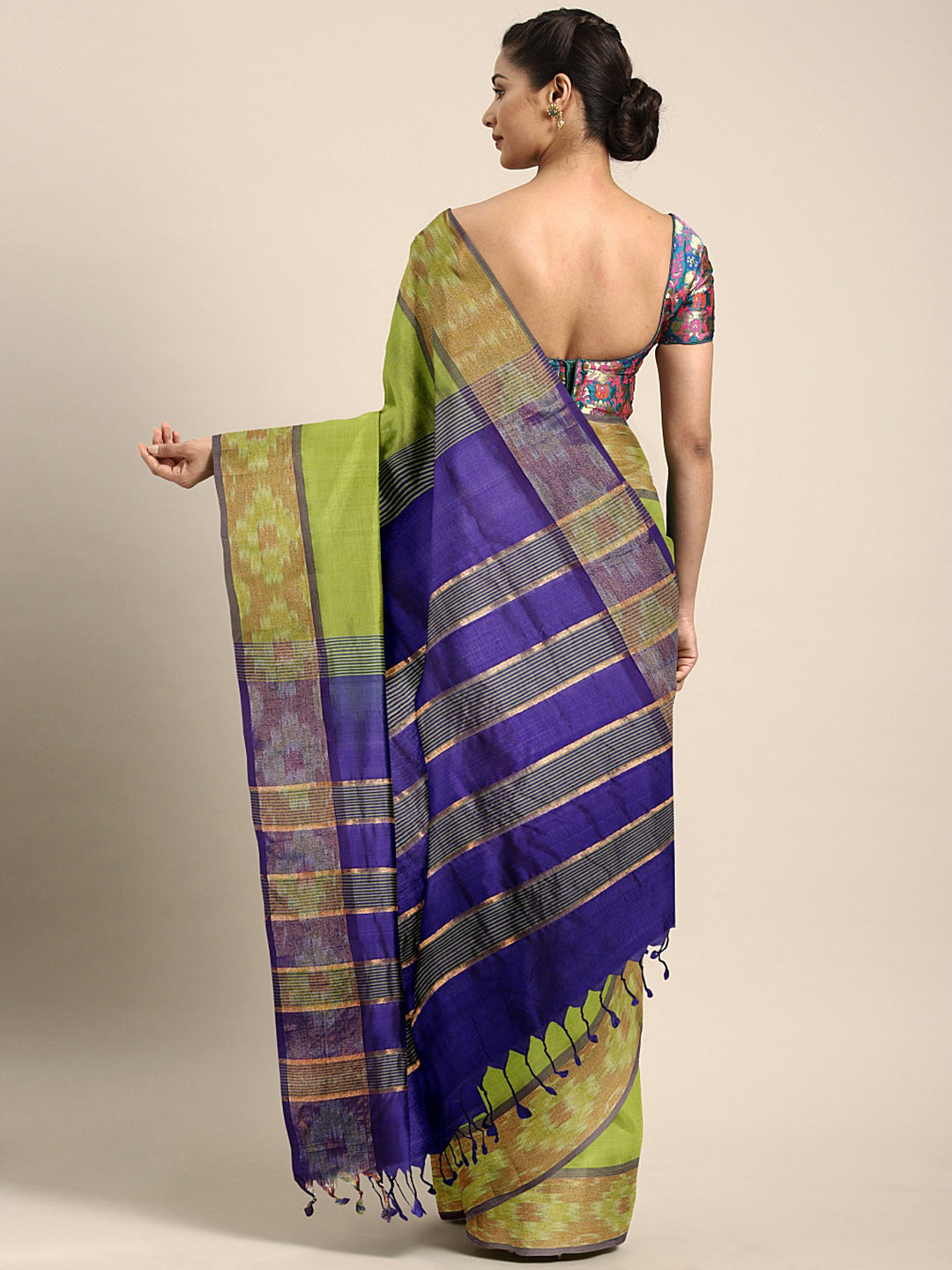 Kalakari India Upppada Silk Woven Saree With Blouse SKHSSA0004-Saree-Kalakari India-SKHSSA0004-Bollywood, Geographical Indication, Hand Crafted, Heritage Prints, Natural Dyes, Sarees, South Silk, Sustainable Fabrics, Uppada Silk, Woven-[Linen,Ethnic,wear,Fashionista,Handloom,Handicraft,Indigo,blockprint,block,print,Cotton,Chanderi,Blue, latest,classy,party,bollywood,trendy,summer,style,traditional,formal,elegant,unique,style,hand,block,print, dabu,booti,gift,present,glamorous,affordable,collecti
