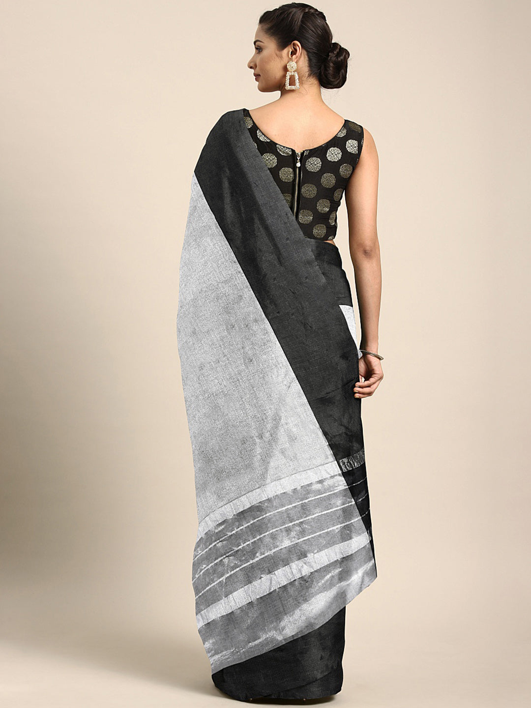 Kalakari India Upppada Silk Woven Saree With Blouse SKHSSA0009-Saree-Kalakari India-SKHSSA0009-Bollywood, Geographical Indication, Hand Crafted, Heritage Prints, Natural Dyes, Sarees, South Silk, Sustainable Fabrics, Uppada Silk, Woven-[Linen,Ethnic,wear,Fashionista,Handloom,Handicraft,Indigo,blockprint,block,print,Cotton,Chanderi,Blue, latest,classy,party,bollywood,trendy,summer,style,traditional,formal,elegant,unique,style,hand,block,print, dabu,booti,gift,present,glamorous,affordable,collecti