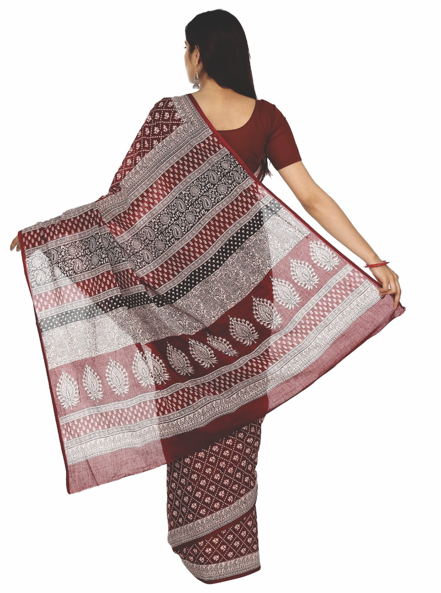 Maroon Cotton Handblock Bagh Print Handcrafted Saree-Saree-Kalakari India-ZIBASA0031-Bagh, Cotton, Geographical Indication, Hand Blocks, Hand Crafted, Heritage Prints, Natural Dyes, Sarees, Sustainable Fabrics-[Linen,Ethnic,wear,Fashionista,Handloom,Handicraft,Indigo,blockprint,block,print,Cotton,Chanderi,Blue, latest,classy,party,bollywood,trendy,summer,style,traditional,formal,elegant,unique,style,hand,block,print, dabu,booti,gift,present,glamorous,affordable,collectible,Sari,Saree,printed, ho