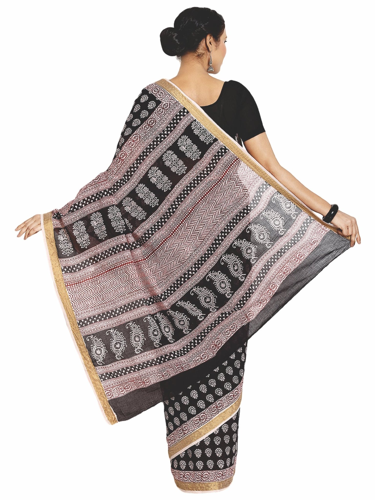 Black Cotton Hand Block Bagh Print Handcrafted Saree-Saree-Kalakari India-ZIBASA0054-Bagh, Cotton, Geographical Indication, Hand Blocks, Hand Crafted, Heritage Prints, Natural Dyes, Sarees, Sustainable Fabrics-[Linen,Ethnic,wear,Fashionista,Handloom,Handicraft,Indigo,blockprint,block,print,Cotton,Chanderi,Blue, latest,classy,party,bollywood,trendy,summer,style,traditional,formal,elegant,unique,style,hand,block,print, dabu,booti,gift,present,glamorous,affordable,collectible,Sari,Saree,printed, ho