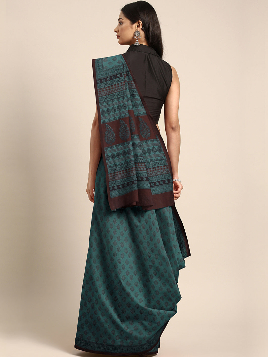 Teal and Black, Kalakari India Teal Blue & Maroon Handblock Print Bagh Saree ZIBASA0104-Saree-Kalakari India-ZIBASA0104-Bagh, Cotton, Geographical Indication, Hand Crafted, Heritage Prints, Natural Dyes, Red, Sarees, Sustainable Fabrics, Woven, Yellow-[Linen,Ethnic,wear,Fashionista,Handloom,Handicraft,Indigo,blockprint,block,print,Cotton,Chanderi,Blue, latest,classy,party,bollywood,trendy,summer,style,traditional,formal,elegant,unique,style,hand,block,print, dabu,booti,gift,present,glamorous,aff