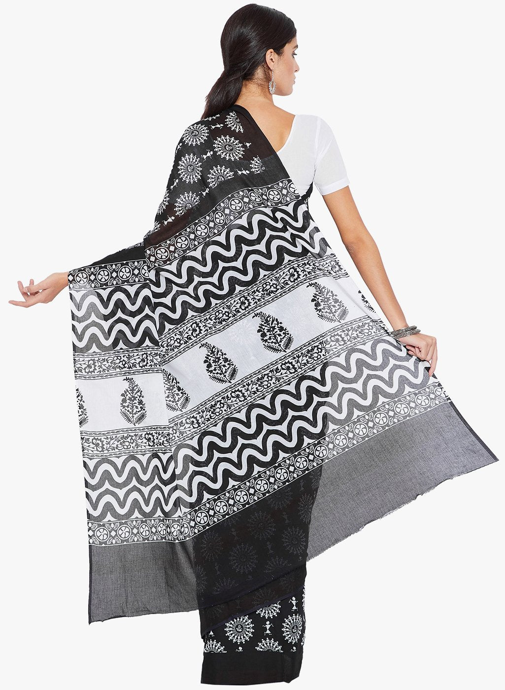 Black & White Screen Print Handcrafted Cotton Saree - Kalakari India